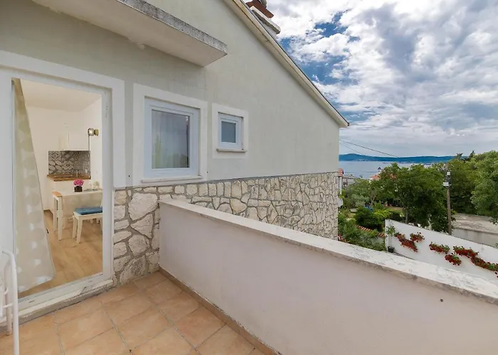 Feral アパート ツリクヴェニツァ